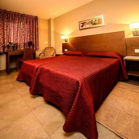 Hotel Ciutat De Carlet Esterno foto